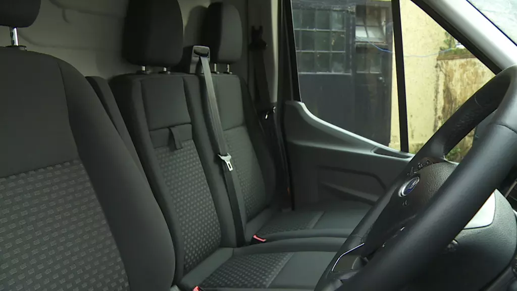 Ford Transit 410 L3 Minibus Diesel RWD 2.0 Ecoblue 165PS H2 15 Seater Trend